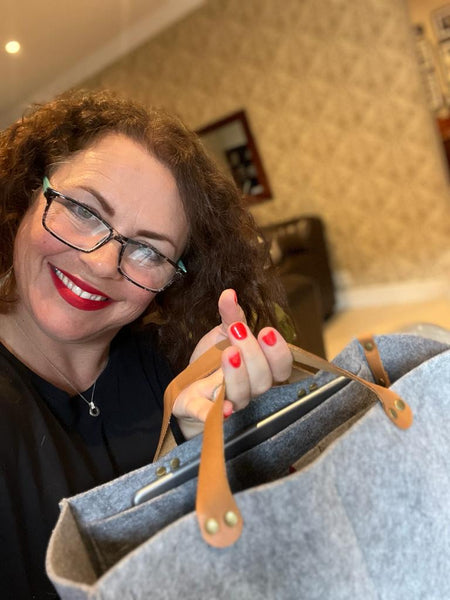 Eco-felt sustainable handbag organiser with leather handles