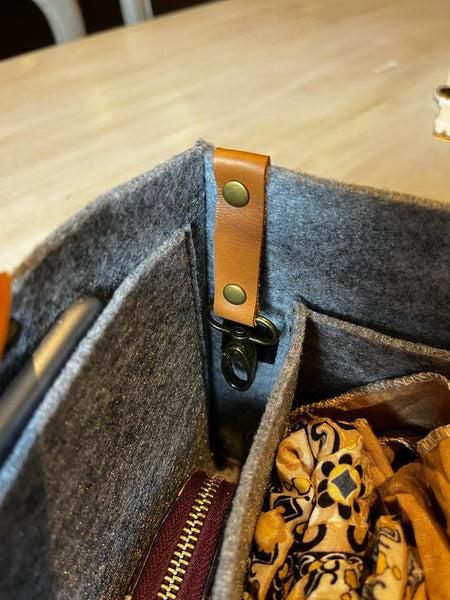 Eco-felt sustainable handbag organiser with leather handles